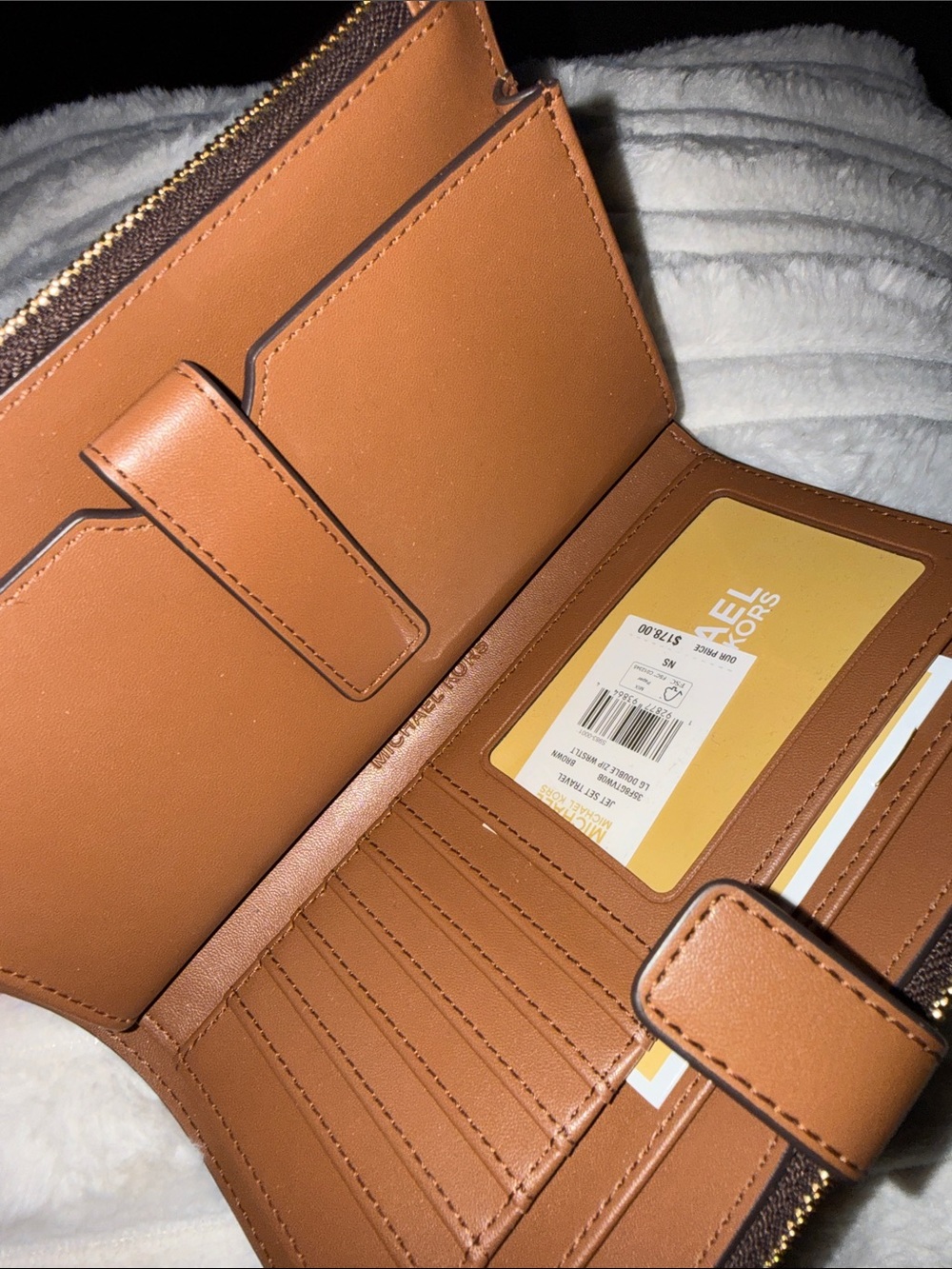Michael Kors Brown and Gold Logo Wristlet🔥BRAND NEW! - Picture 4 of 4
